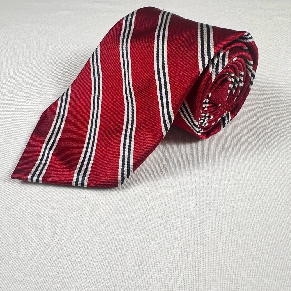 Brooks Brothers 346 Pure Silk Red and White Striped Tie